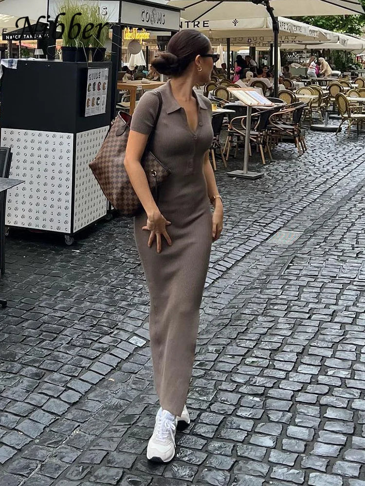 Polished Dress with an Effortless Classic Look