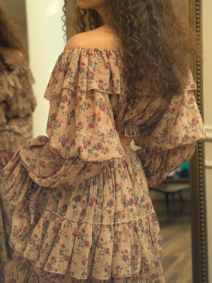Classic Vintage Top with a Flattering Fit