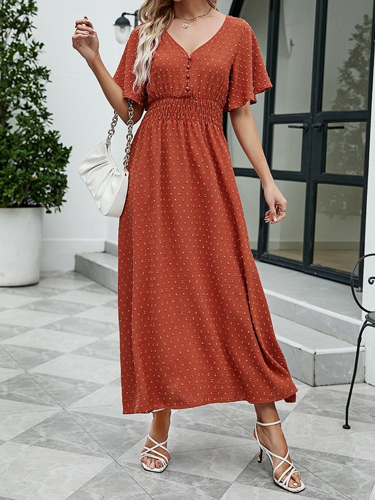 Effortlessly Elegant Dress with a Timeless Design