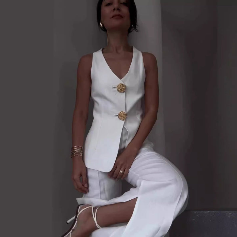 Beautifully Finished Garment in a Timeless Design