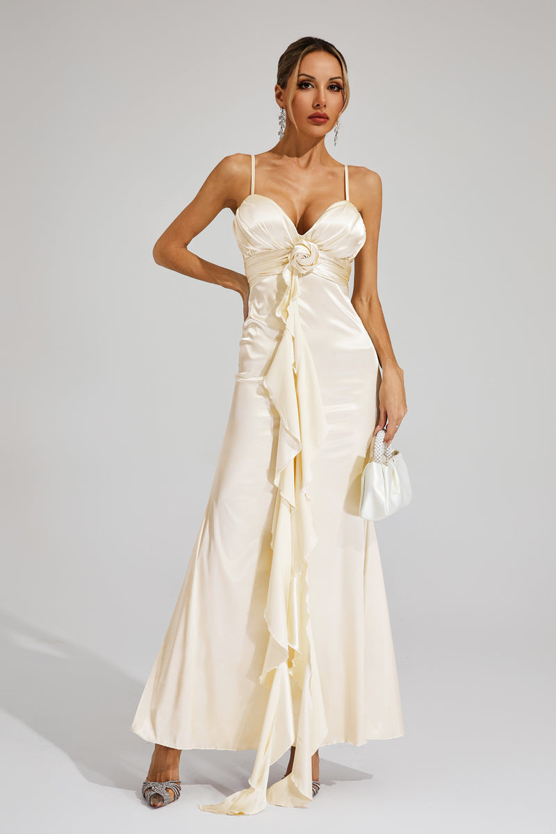 Beautifully Finished Dress in a Timeless Design