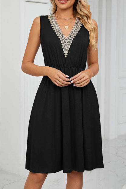 Sophisticated Dress with a Clean Classic Look