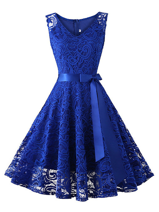 Classic Vintage Dress with a Flattering Fit