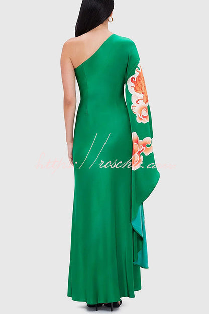 Well Tailored Dress with a Graceful Silhouette