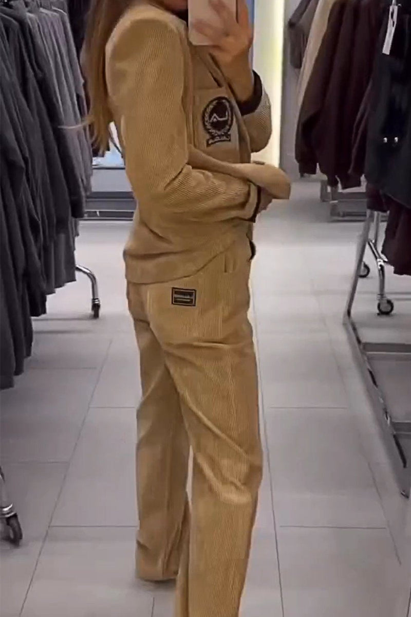 Gracefully Styled Jacket for Any Occasion