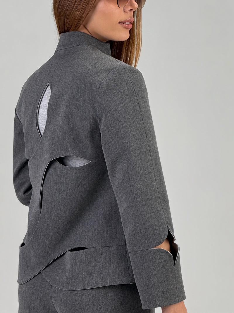 Effortlessly Elegant Garment with a Timeless Design