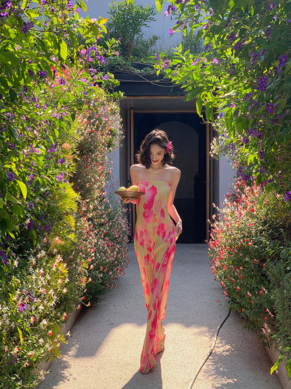 Effortlessly Elegant Dress with a Timeless Design