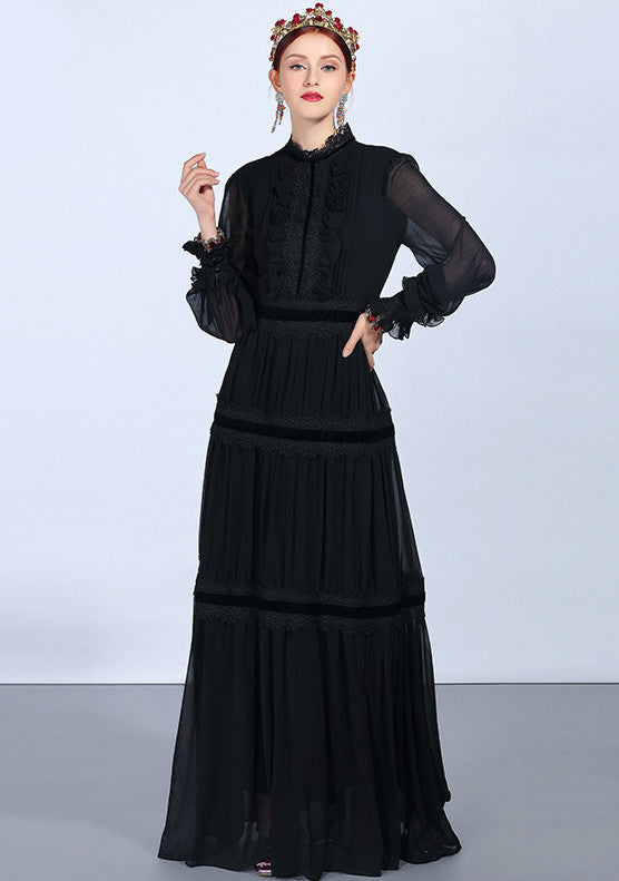 Well Tailored Dress with a Graceful Silhouette