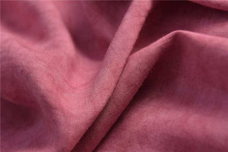 Effortlessly Elegant Pants with a Timeless Design