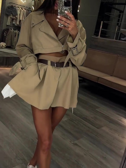 Well Tailored Coat with a Graceful Silhouette