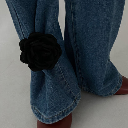 Effortlessly Elegant Garment with a Timeless Design