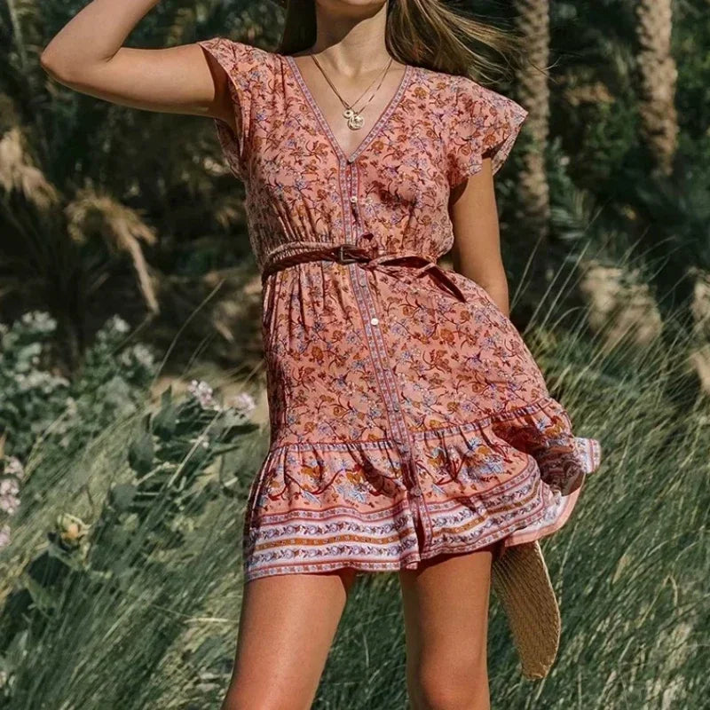 Beautifully Finished Dress in a Timeless Design