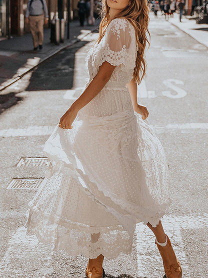 Well Tailored Dress with a Graceful Silhouette