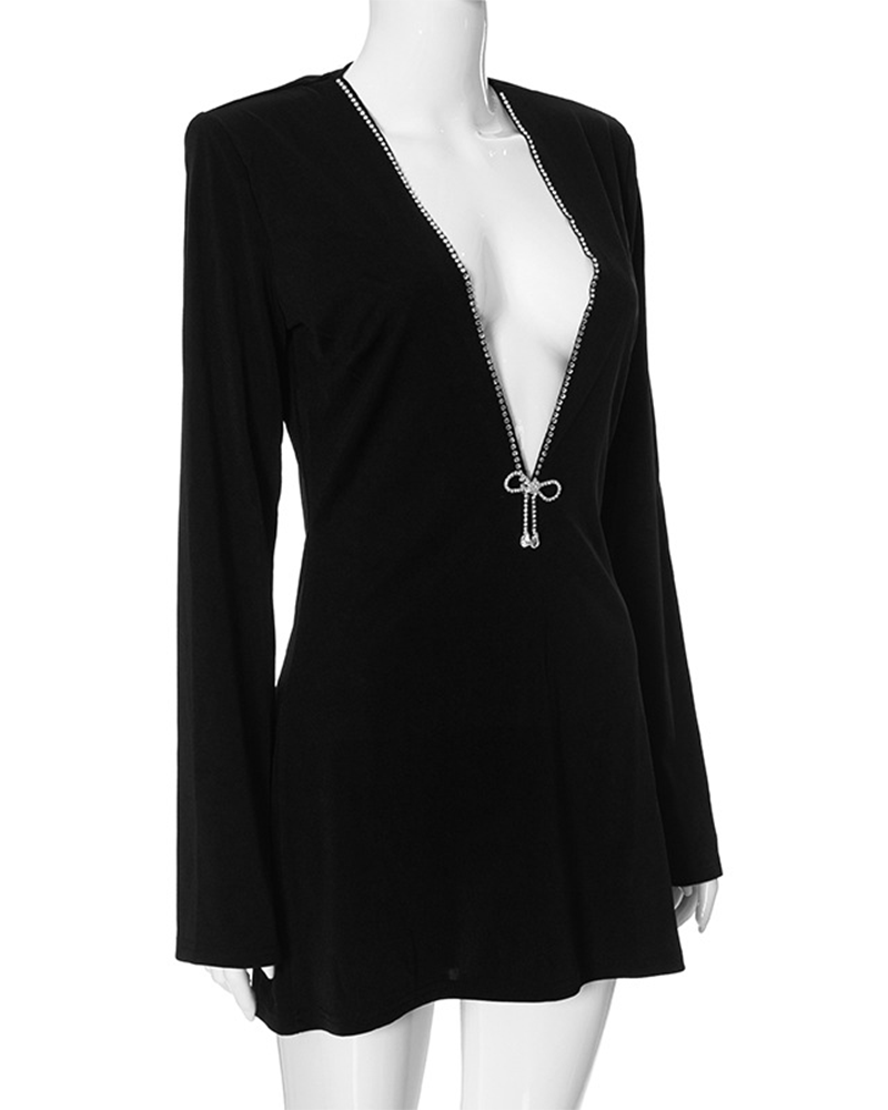 Well Tailored Dress with a Graceful Silhouette