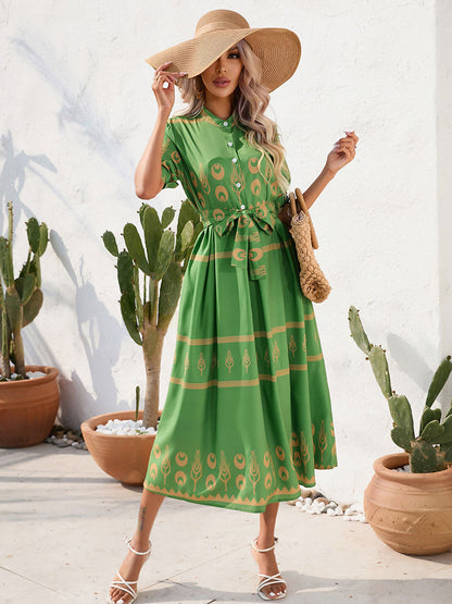 Well Tailored Dress with a Graceful Silhouette
