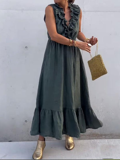 Beautifully Crafted Dress in a Classic Style
