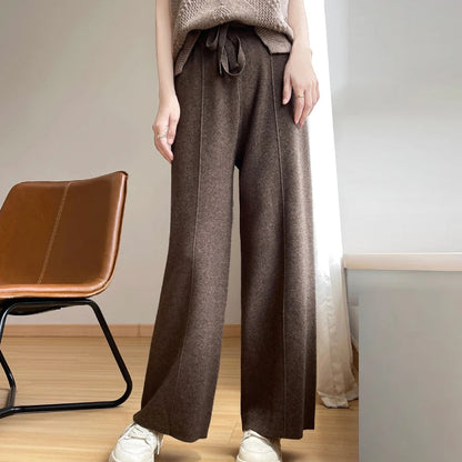 Sophisticated Pants with a Clean Classic Look