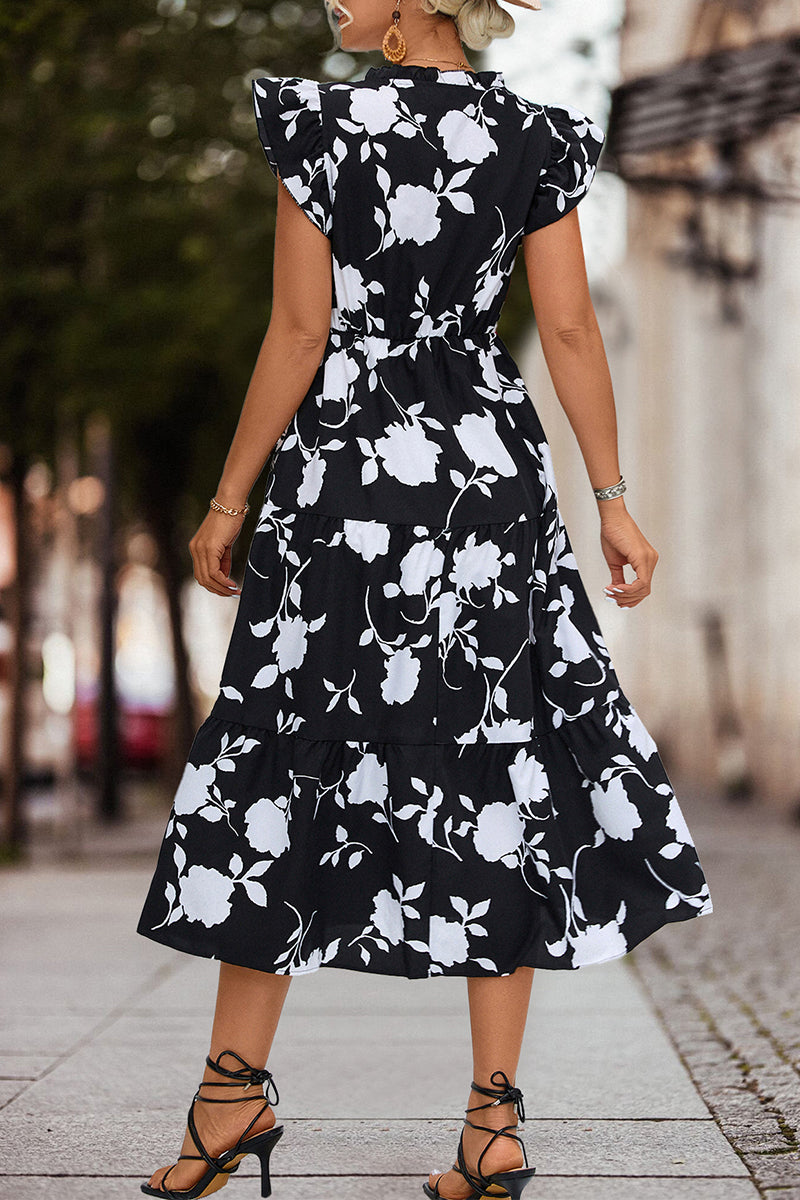 Effortlessly Elegant Dress with a Timeless Design