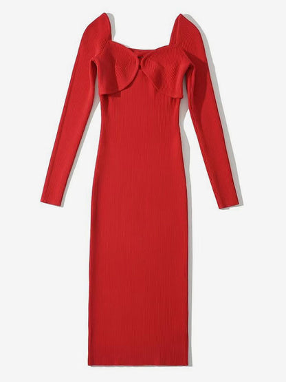 Well Tailored Sweater with a Graceful Silhouette