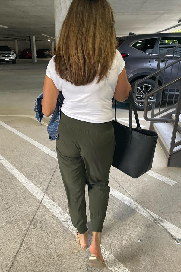 Polished Pants with an Effortless Classic Look