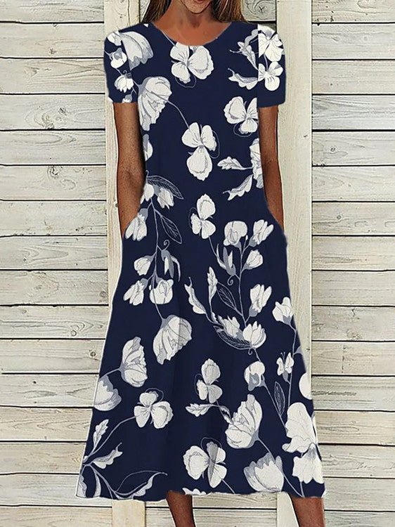 Sophisticated Dress with a Clean Classic Look