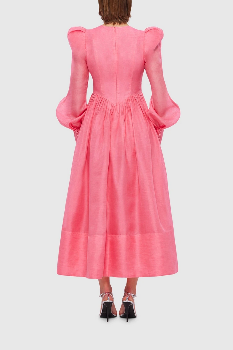 Sophisticated Dress with a Clean Classic Look