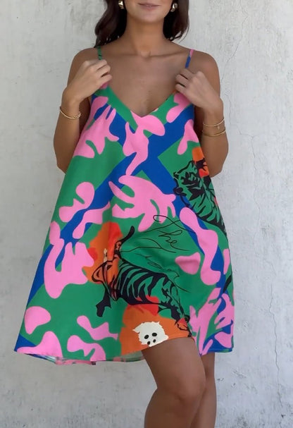 Beautifully Crafted Dress in a Classic Style