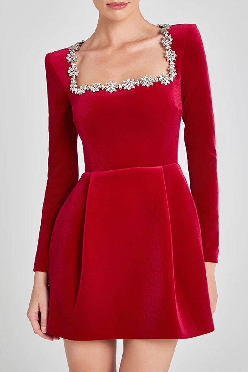 Classic Vintage Dress with a Flattering Fit