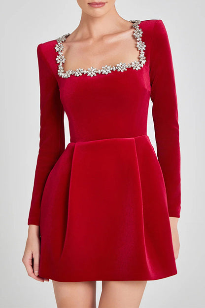 Classic Vintage Dress with a Flattering Fit