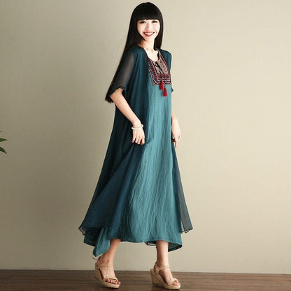 Beautifully Finished Dress in a Timeless Design
