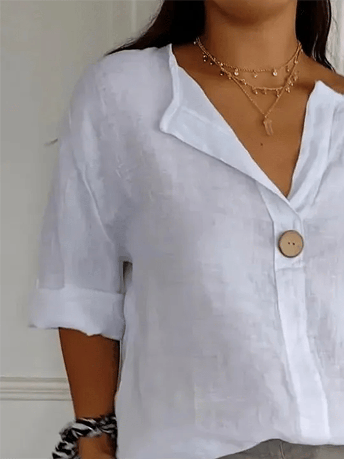 Effortlessly Elegant Shirt with a Timeless Design