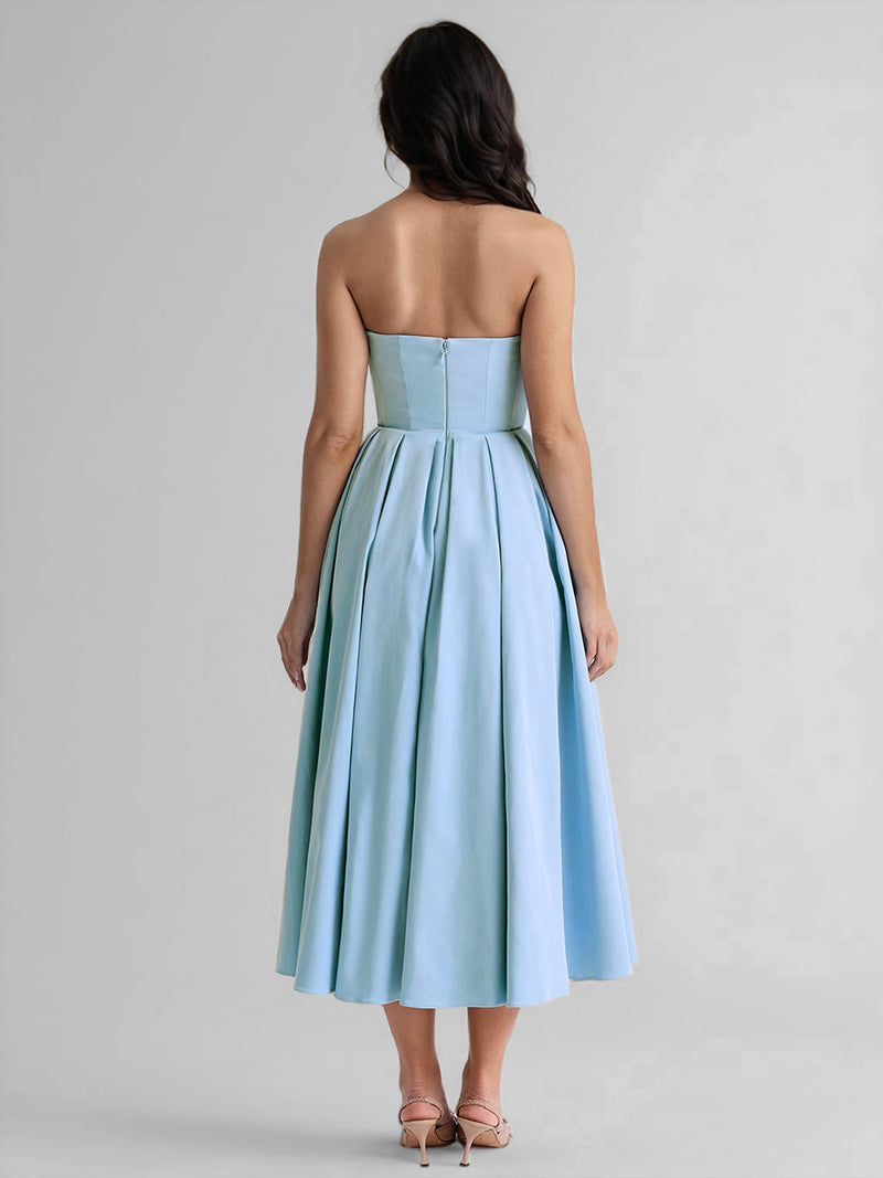 Well Tailored Dress with a Graceful Silhouette