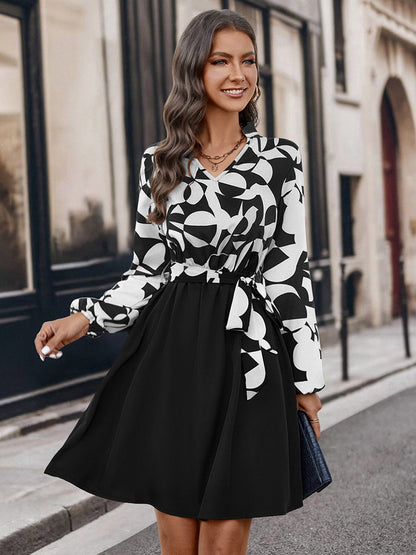 Effortlessly Elegant Dress with a Timeless Design