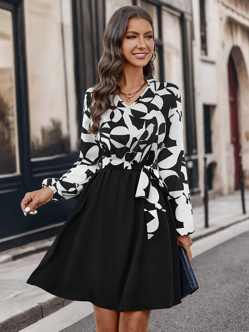 Effortlessly Elegant Dress with a Timeless Design