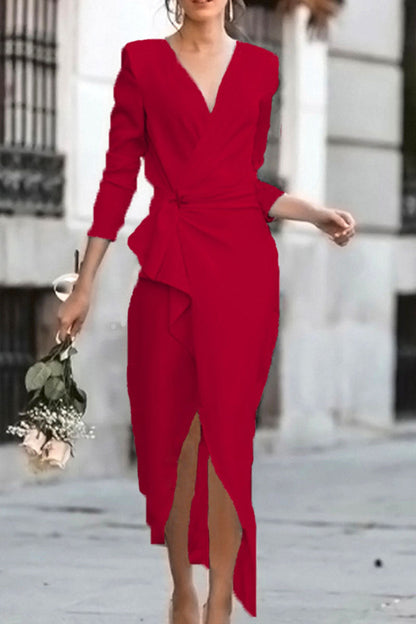 Beautifully Crafted Dress in a Classic Style