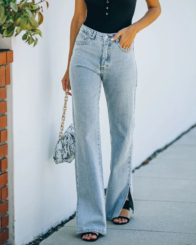 Elegantly Styled Trousers for Everyday Wear