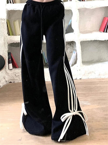 Elegantly Styled Pants for Everyday Wear