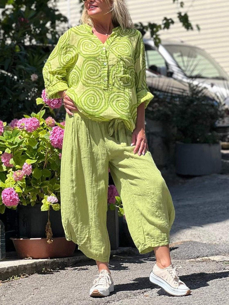 Sophisticated Pants with a Clean Classic Look