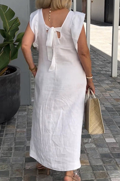 Beautifully Finished Dress in a Timeless Design