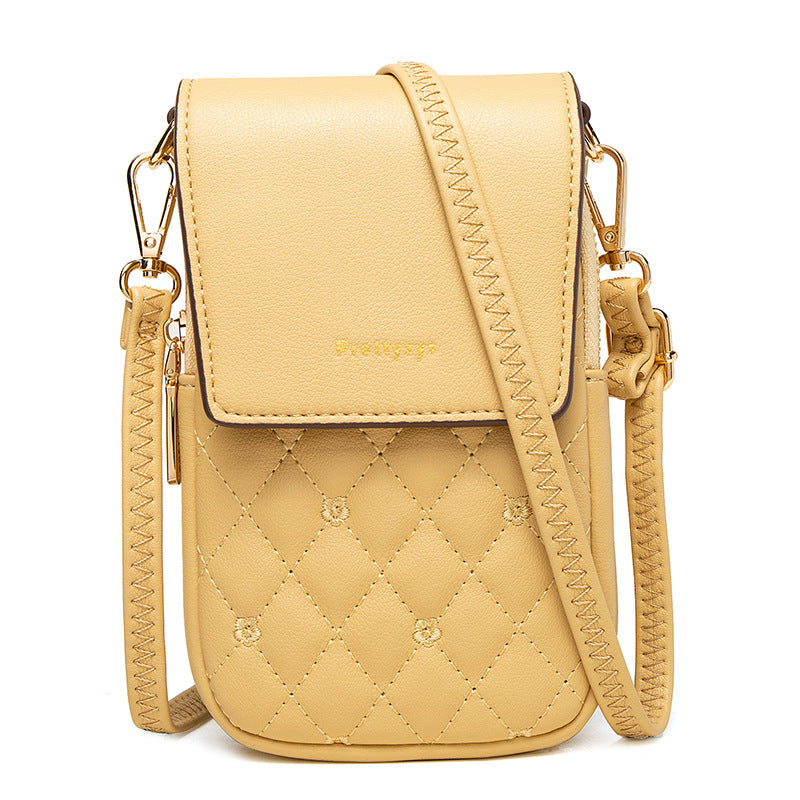 Gracefully Styled Bag for Any Occasion