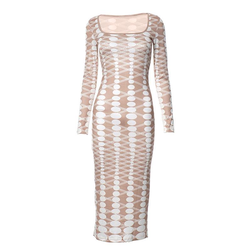 Gracefully Styled Dress for Any Occasion