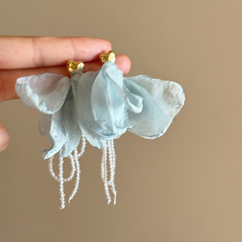 Beautiful Silver Earring with Unique Style