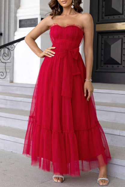 Well Tailored Dress with a Graceful Silhouette