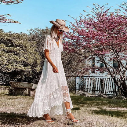 Beautifully Crafted Dress in a Classic Style