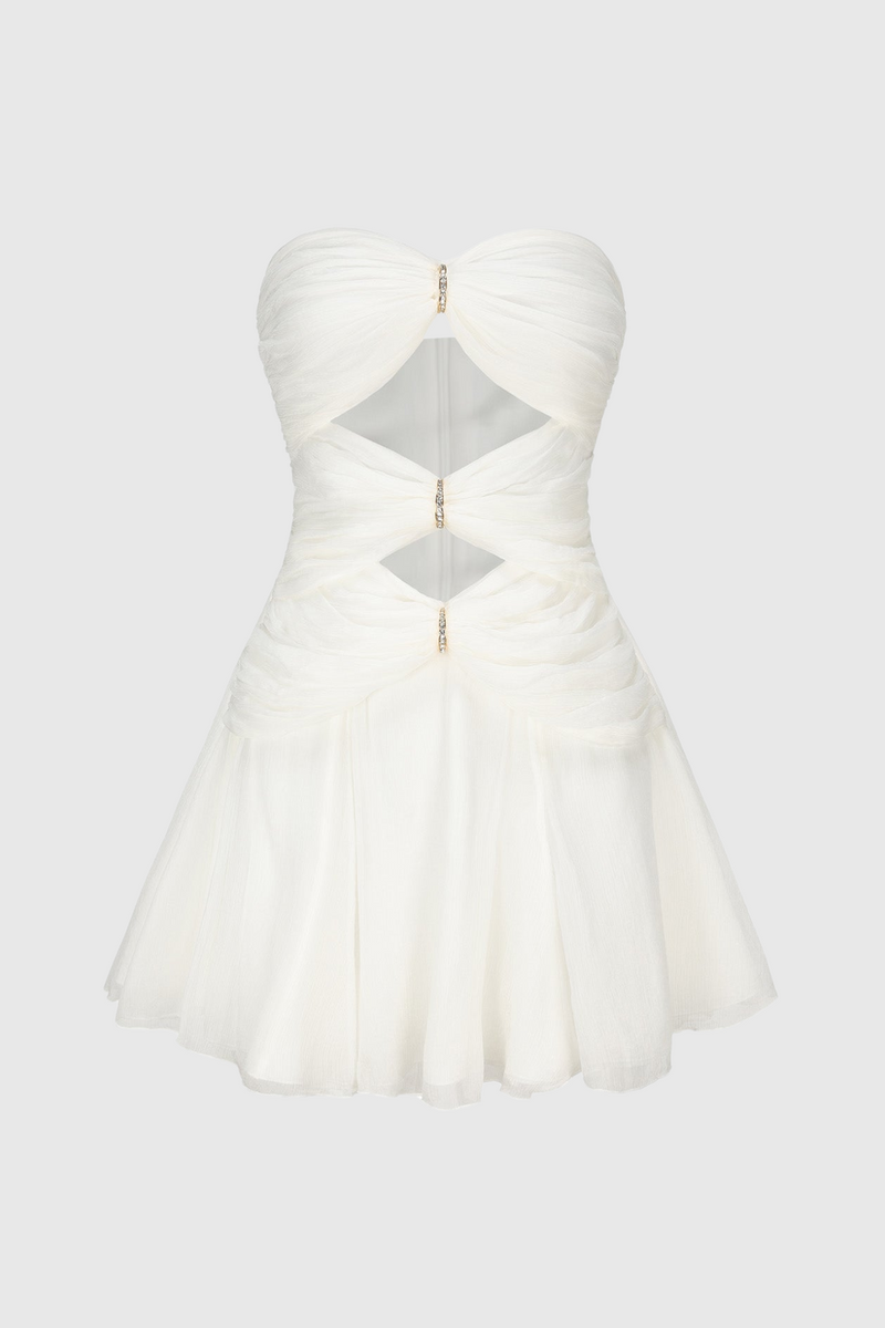 Beautifully Finished Dress in a Timeless Design
