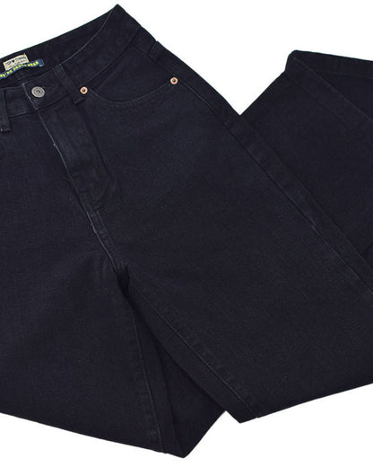 Effortlessly Elegant Pants with a Timeless Design