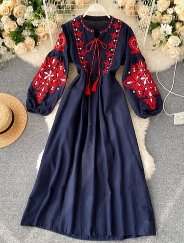 Sophisticated Dress with a Clean Classic Look