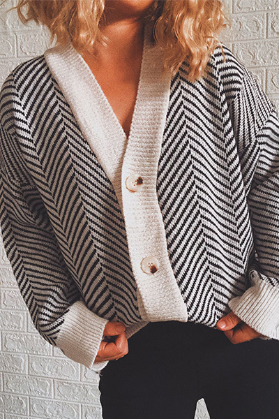 Beautifully Finished Sweater in a Timeless Design