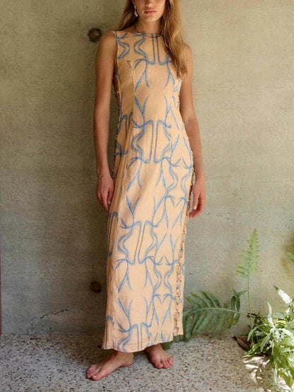 Gracefully Styled Dress for Any Occasion