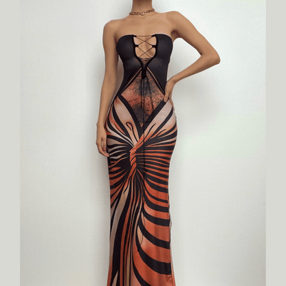 Beautifully Finished Dress in a Timeless Design